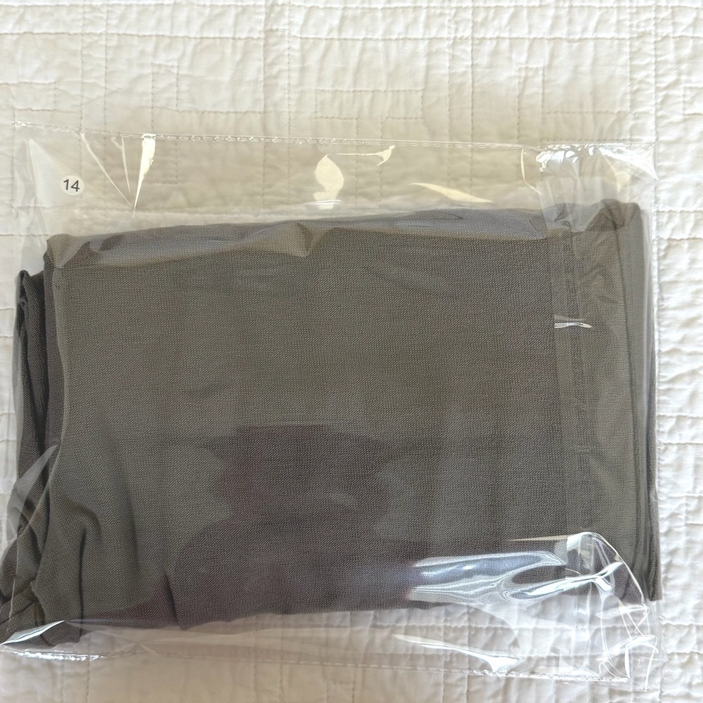 Eileen Fisher Washable Stretch Crepe Ankle Pants Bark Brown Large L Slim Tapered - Picture 7 of 7